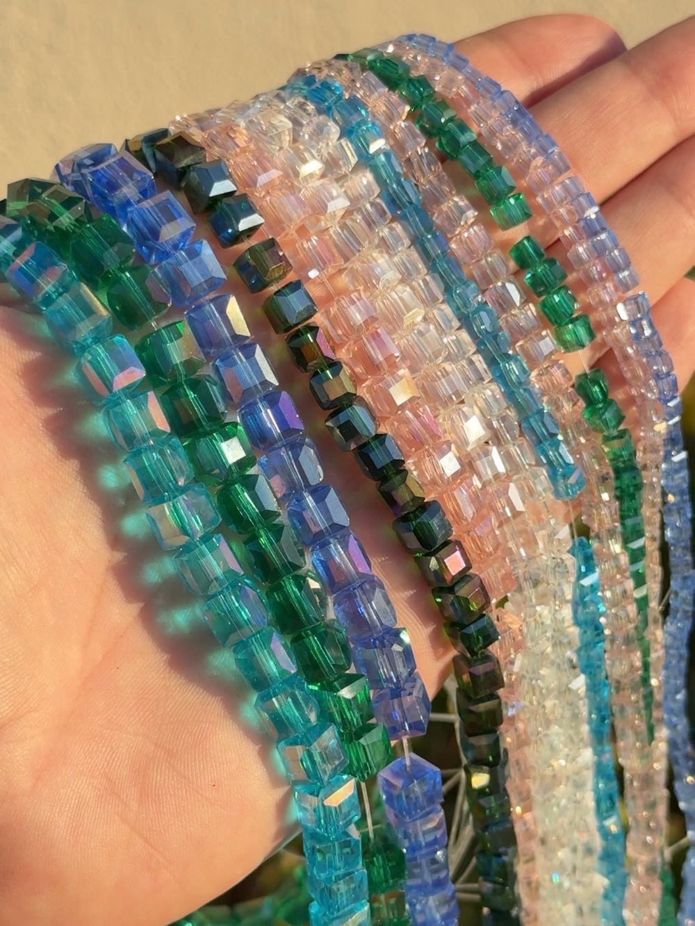 Bulk lot 12 Square Cube AB Beads 95 Bead Strands - Picture 4 of 6